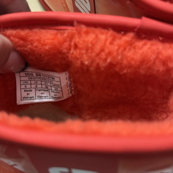 Ugg classic clear mini boots - Picture 7 of 8